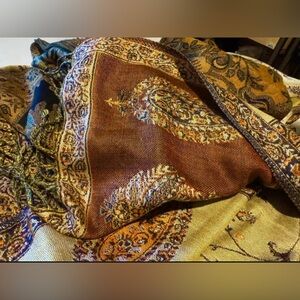 Gorgeous Reversible Shawl